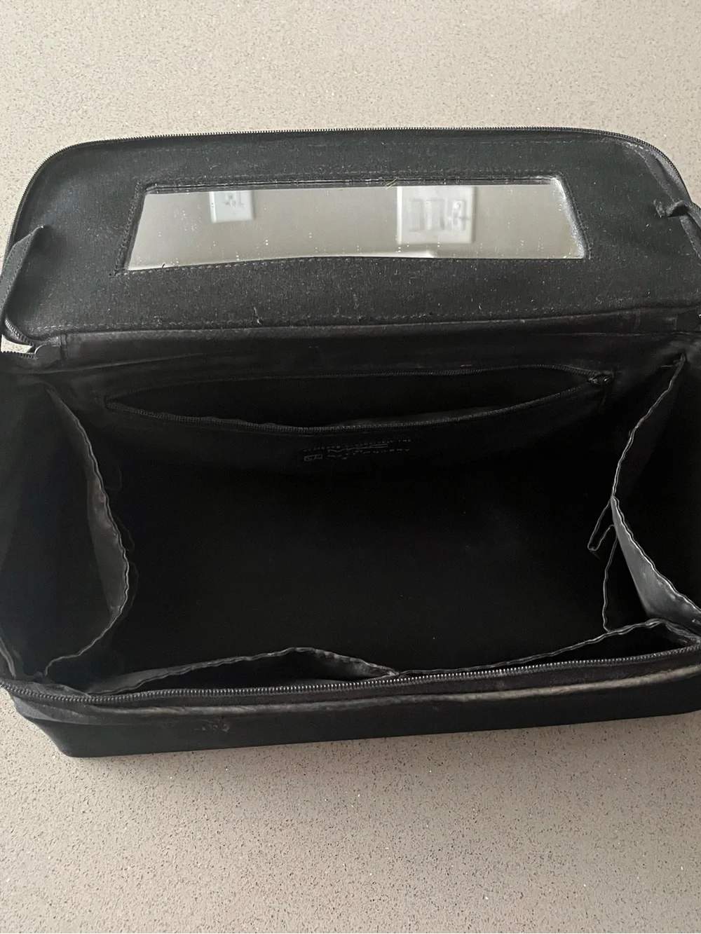 Vintage MAC Cosmetics Black Women's Makeup Toiletry Bag with Carry Handle